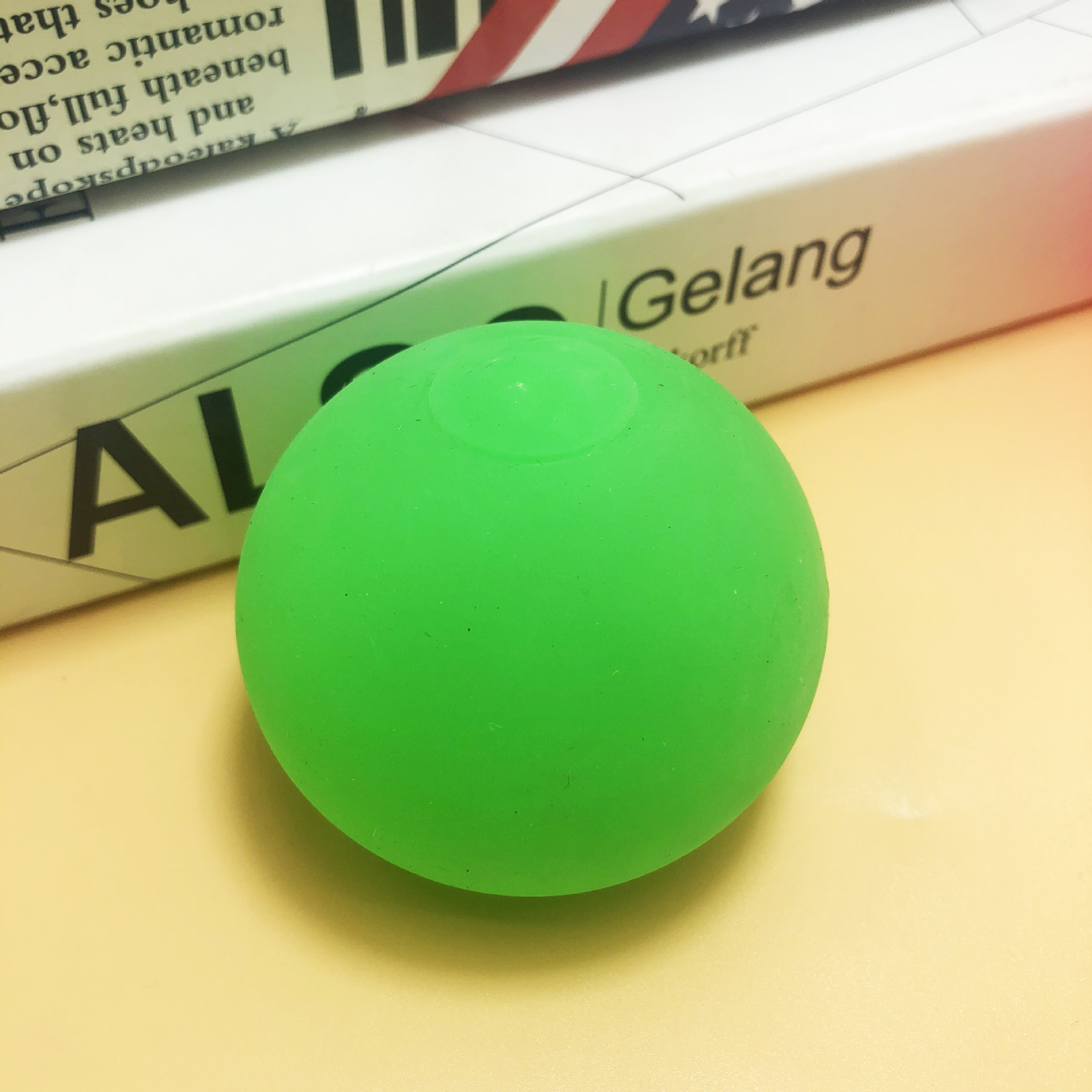 Malt Suger, A Cross-Border Malt-Filled Relief Ball, A Crystal Ball For Relieving Stress, A Knead And A Slow Rebound Toy details Picture