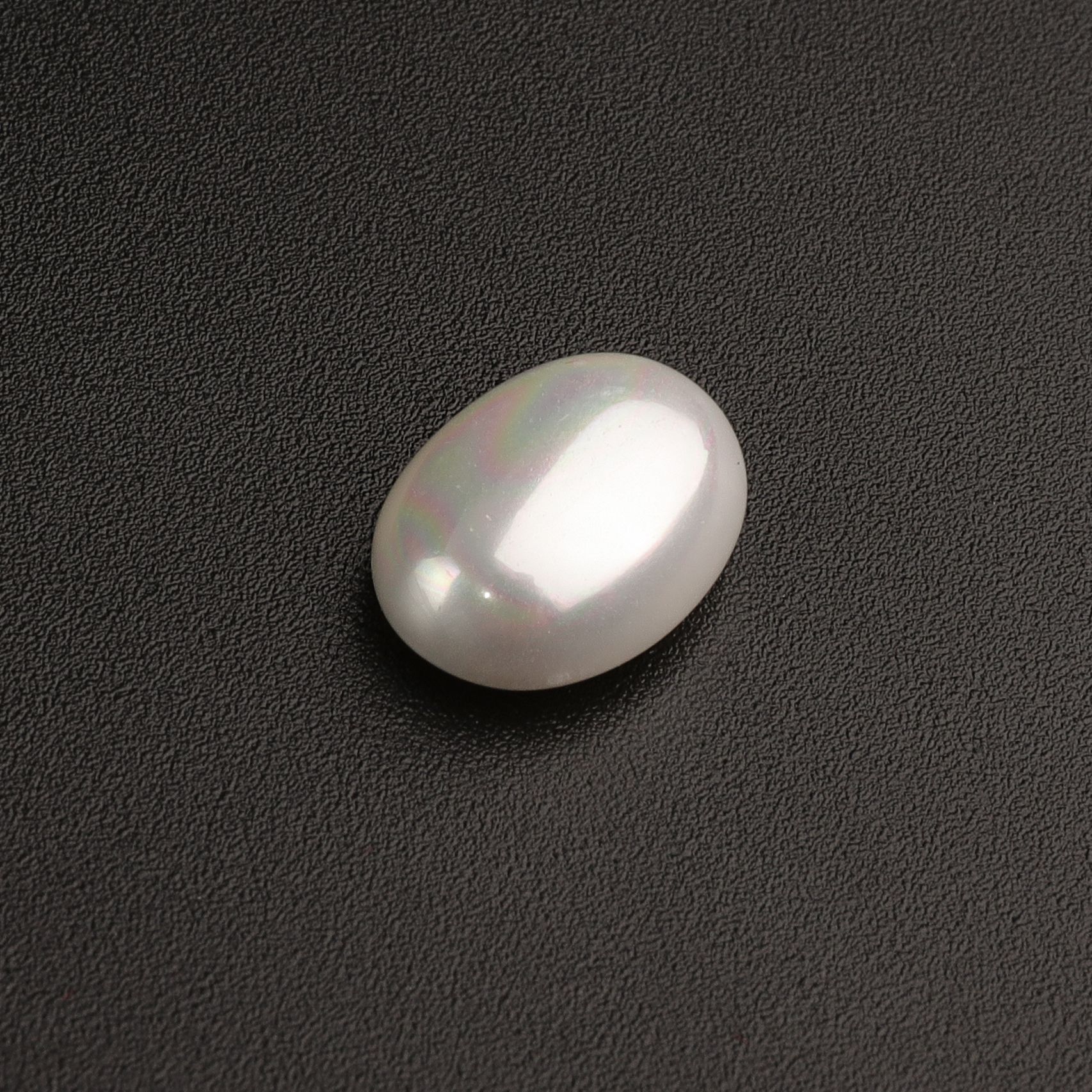 Factory direct supply of large quantities of shell pearls, oval half-sided shell pearls, DIY jewelry, button accessories, loose beads wholesale Application Scenario