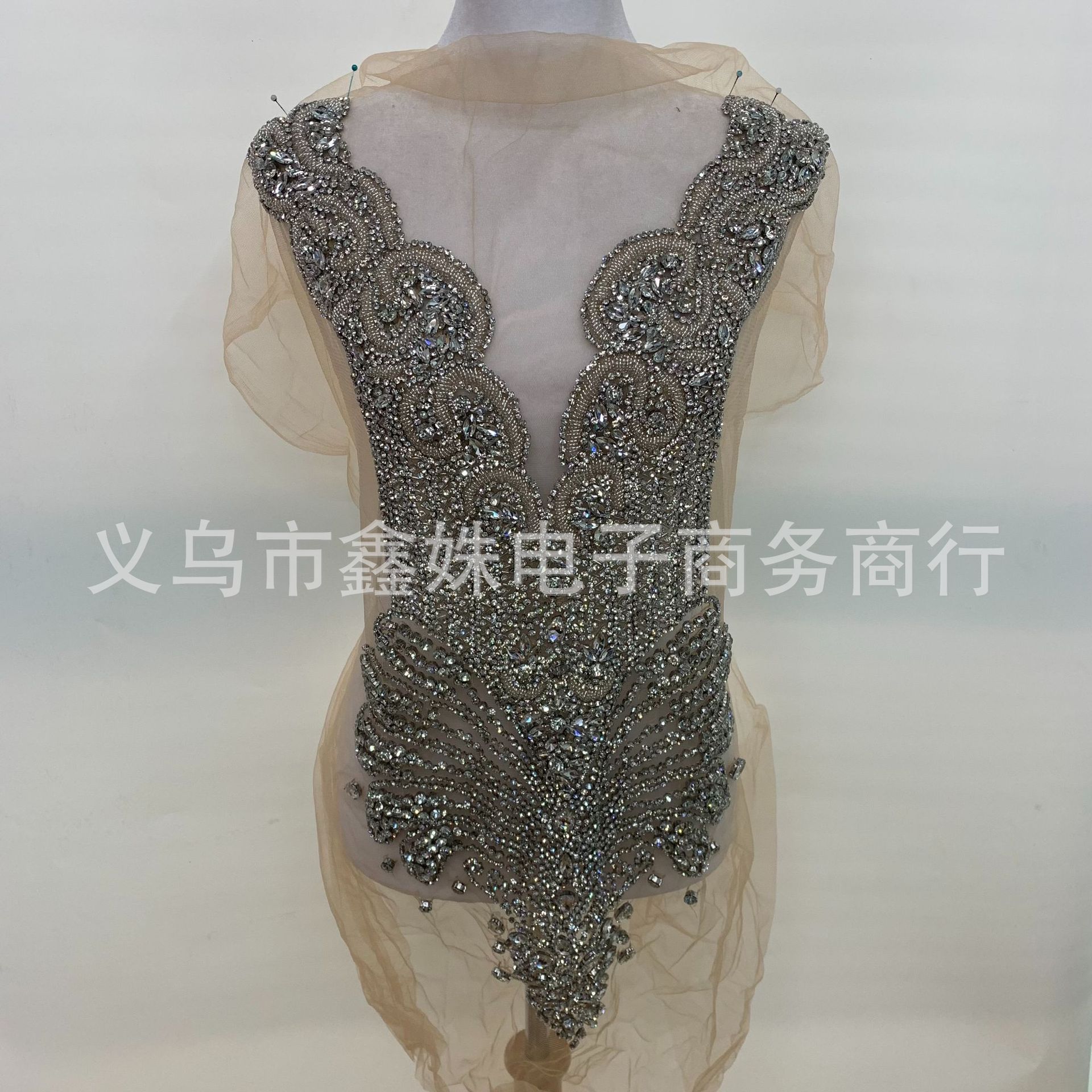 مسامير يدوية متعددة الألوان، فستان زفاف ديي Item Picture