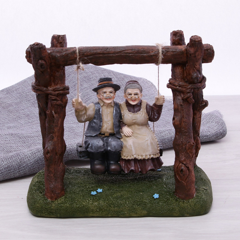 A Couple Of Old Man And Wife Together Accompanied By Grandparents Swing Wedding Valentine's Day Gift Specification drawing