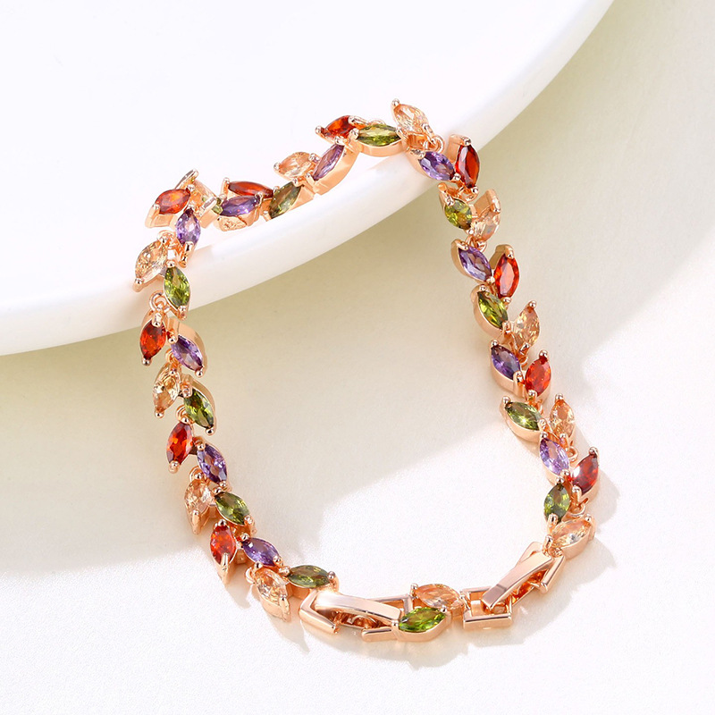 Seven-color crystal willow leaf bracelet, European and American bracelet accessories, fashionable copper zircon bracelet wholesale, wish Hot sale Application Scenario