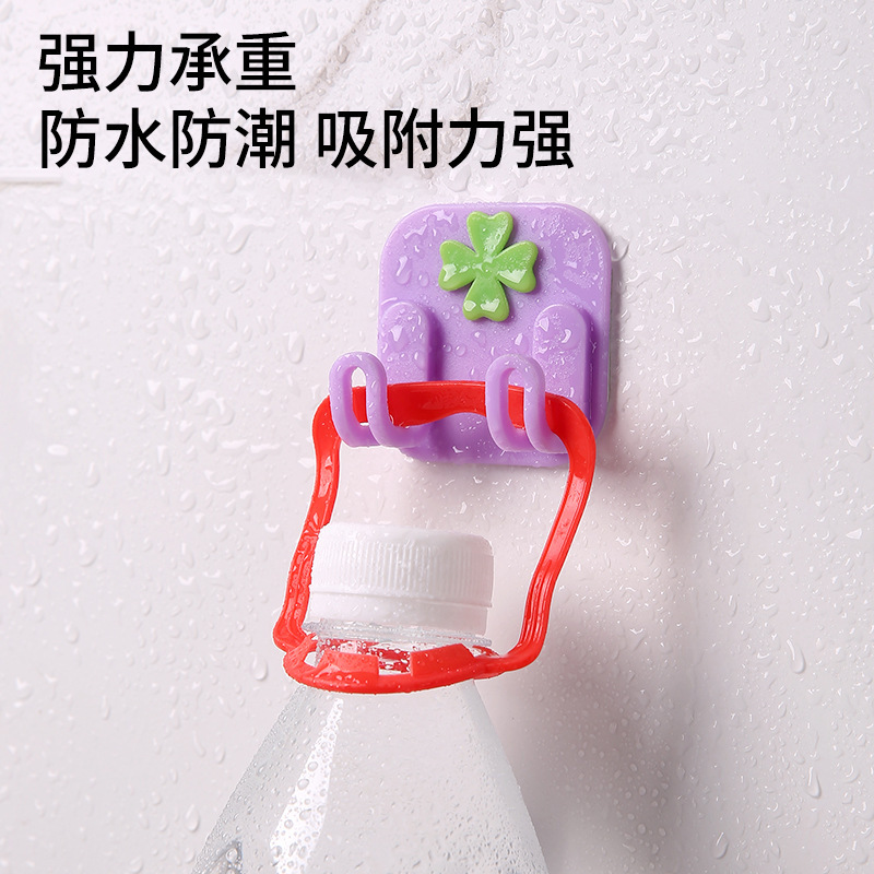 Wholesale four-leaf clover multi-functional bathroom hooks, no need for drilling, strong load-bearing, no trace behind the door, coat hooks, towel adhesive hooks Application Scenario