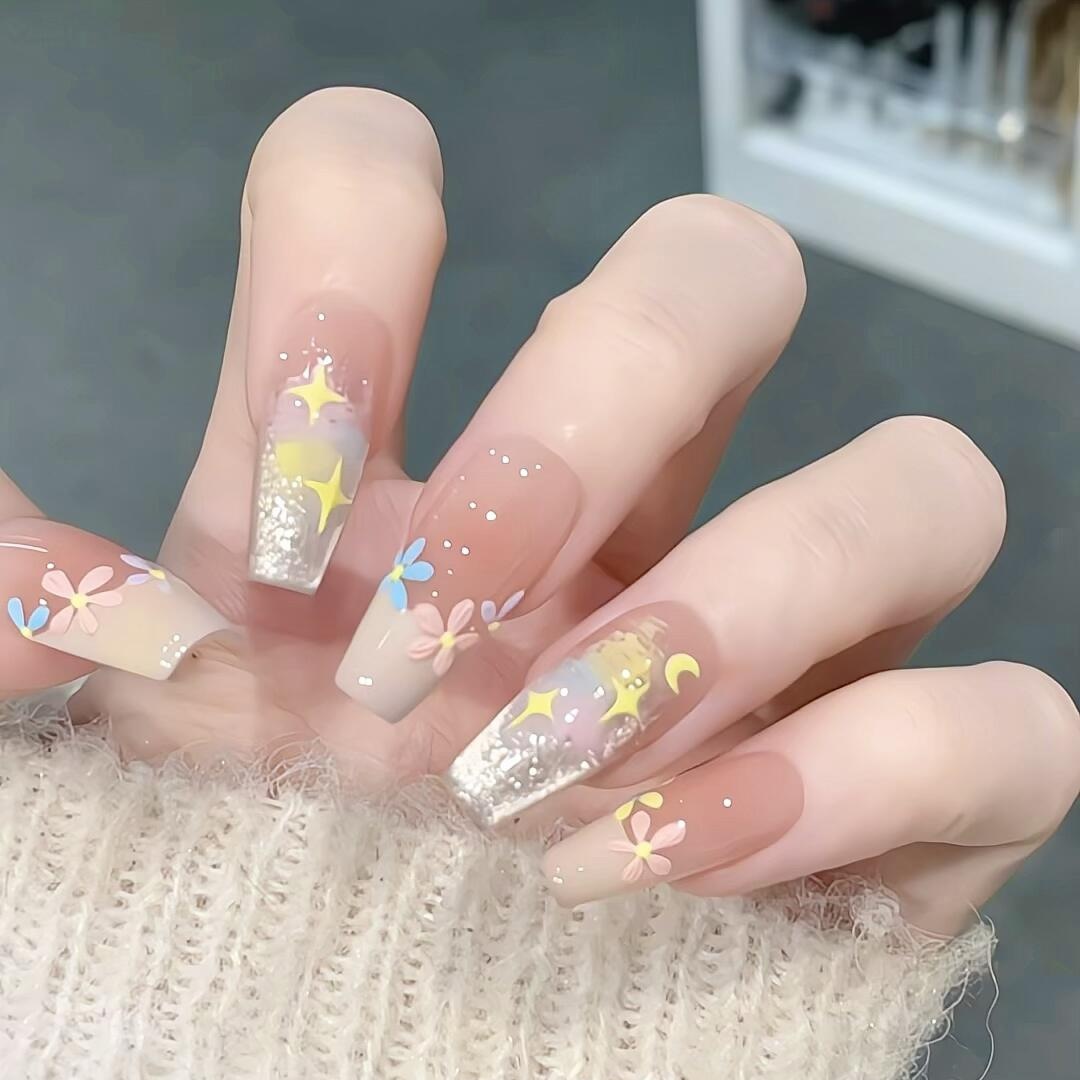 Monet Garden Wearable Nails Spring/Summer ins Handmade Nail Art Products Sweet Little Flower False Nails 2025 New Style Whitening Application Scenario