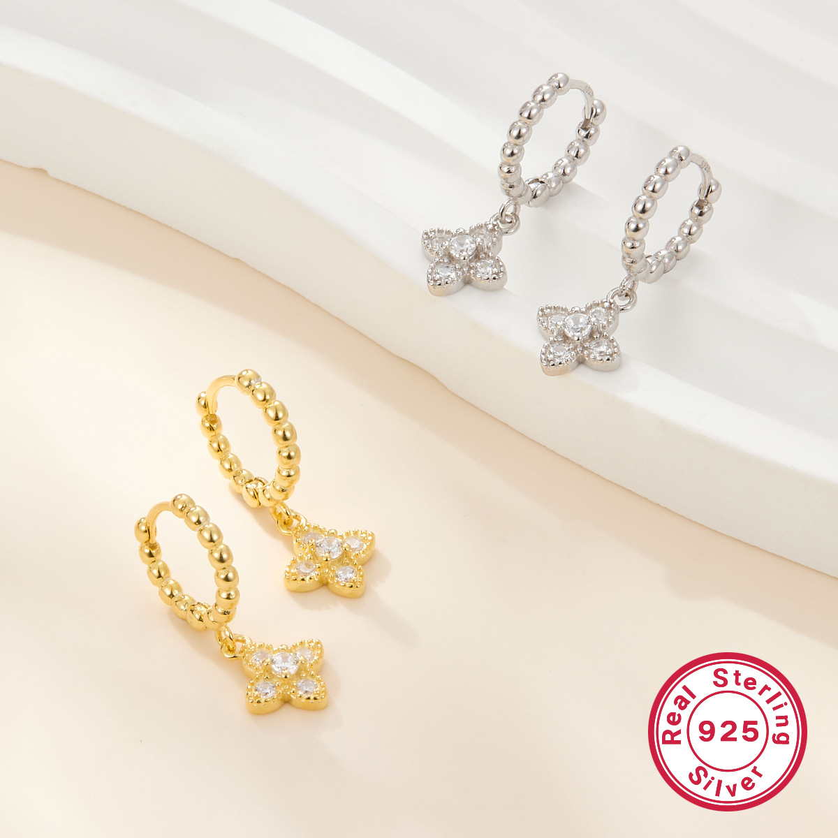 Jingxu S925 sterling silver micro-inlaid zircon four-leaf clover earring, a delicate and versatile earring accessory for women, is a niche piece