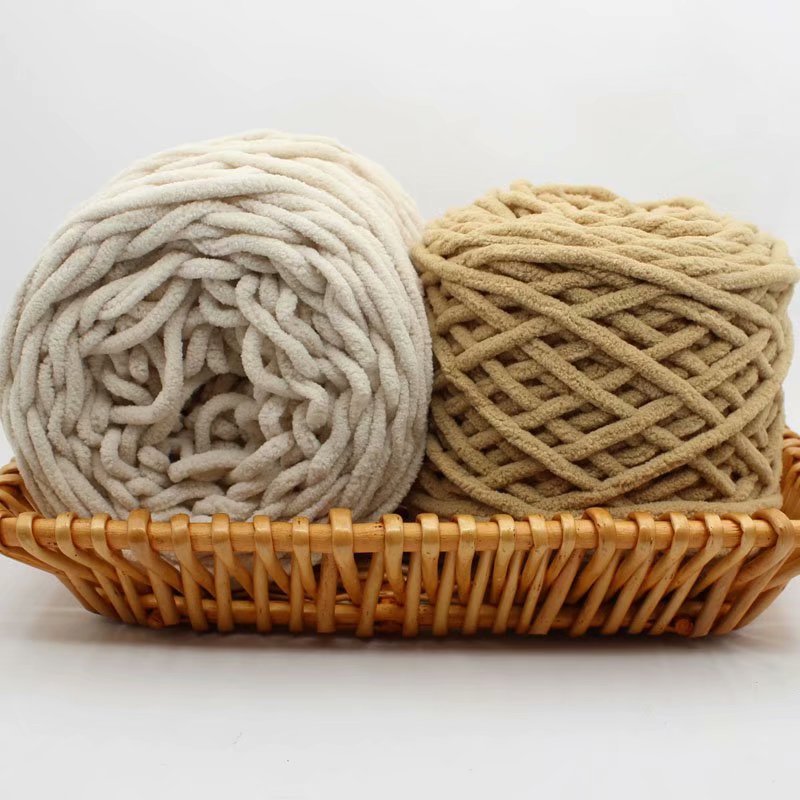 3.3 Wholesale of two large balls of small ice strip thread hook slippers, hook shoe thread, single strand coarse wool thread ball cotton shoes, diy large quantity details Picture