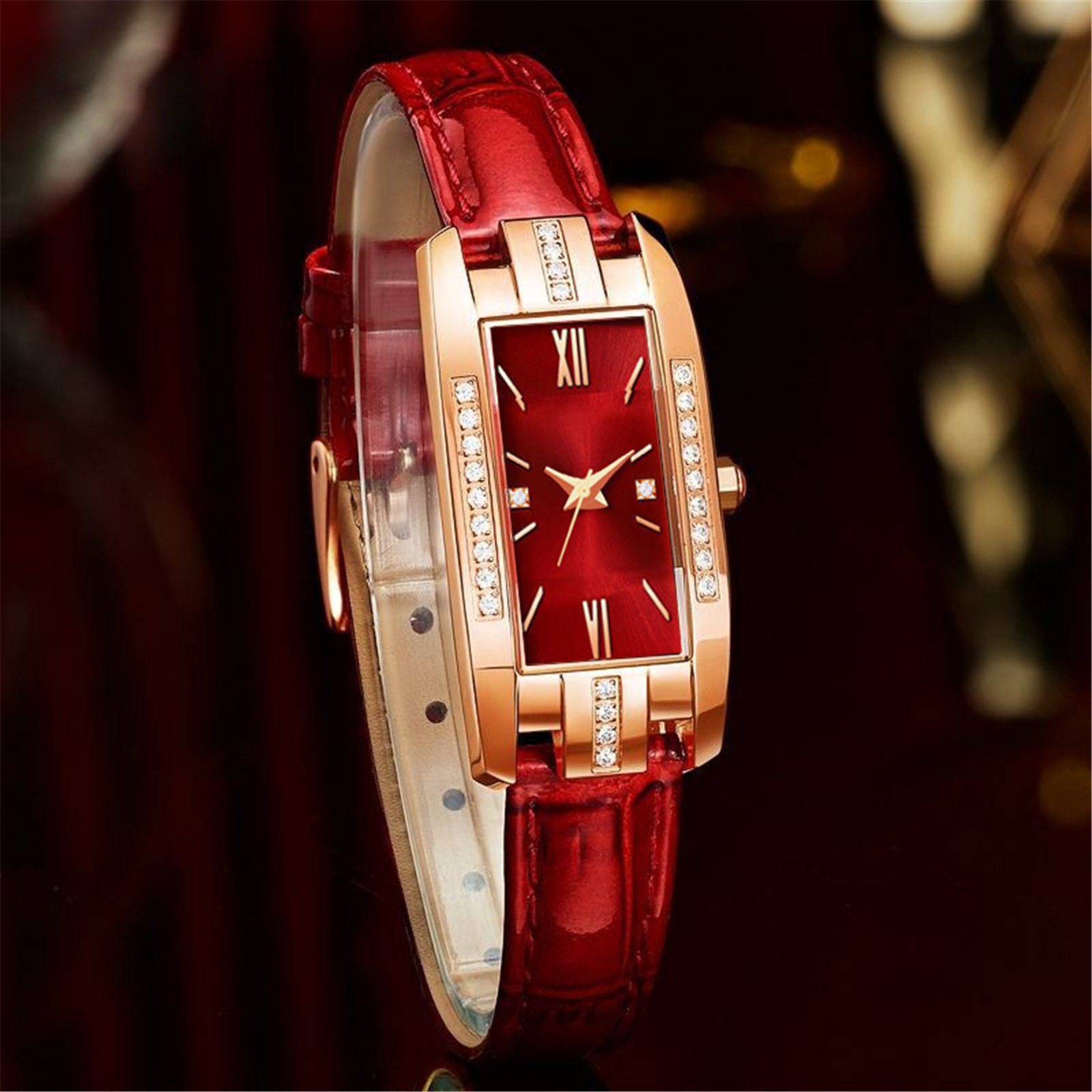 The popular "Little Green Watch" for women on Douyin and Kuaishou is a fashionable, niche, and light luxury diamond-encrusted student quartz small square watch Application Scenario