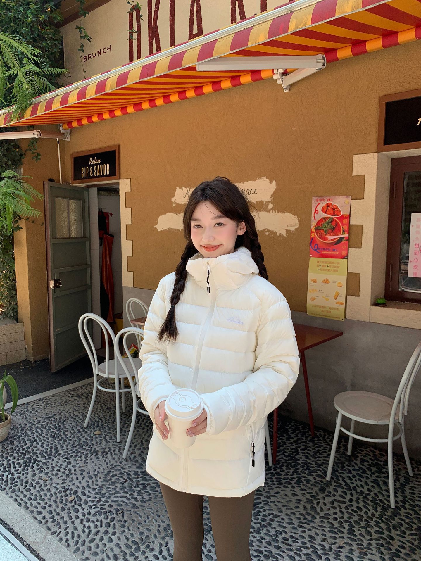 White duck down and pork rib down jacket for women, short and light, a new pink casual sporty hooded jacket for winter 2025 pic 10