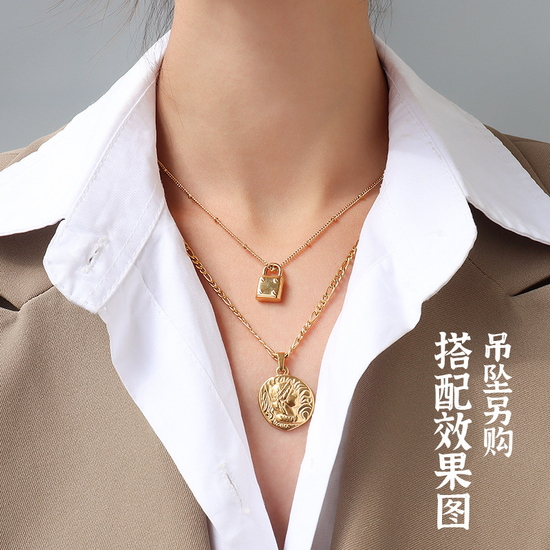 Cross-shaped chain, snake bone chain, twist chain, box chain, various necklaces, women's titanium steel plated 18K gold plain chain, collarbone chain accessories Application Scenario
