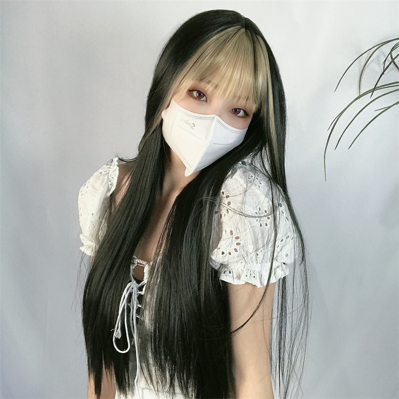 This long straight hair wig is the same as Jennie's. It's a natural full-length wig with a realistic scalp and cute jk bangs Application Scenario
