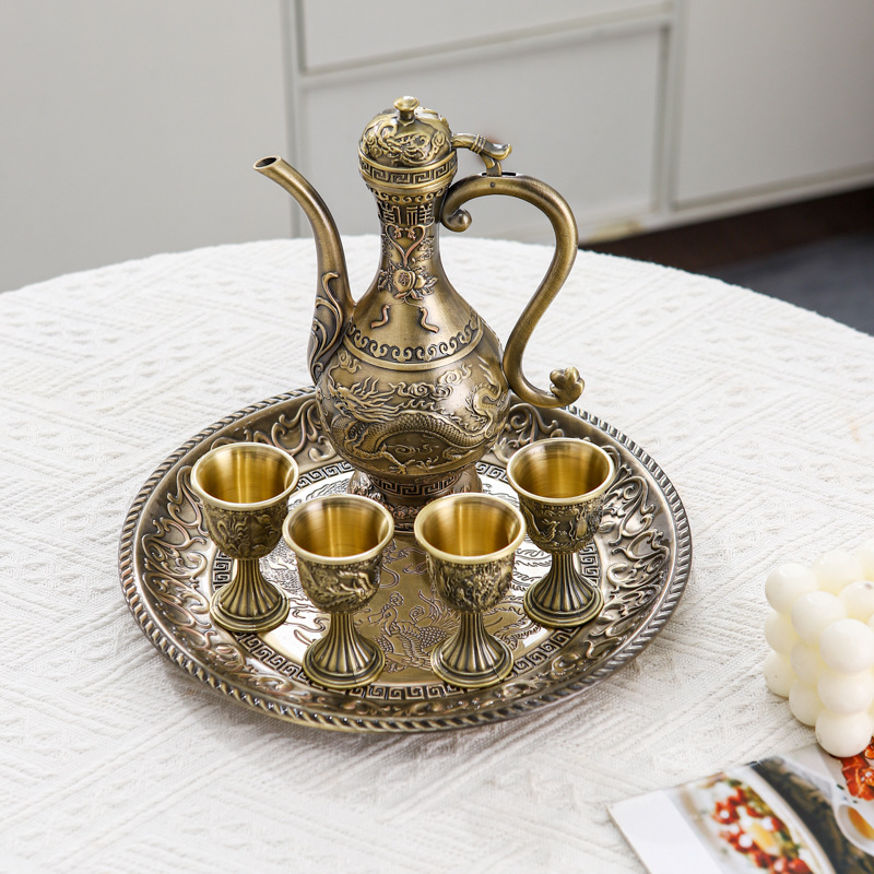 高档合金酒具套装白酒杯家用轻奢2两一口小酒杯分酒器礼盒装套盒