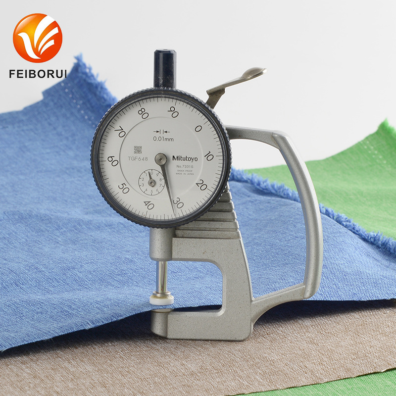 The manufacturer has 300D cationic PU waterproof matte fabric, snowflake fabric, polyester furniture and sofa fabric in stock details Picture