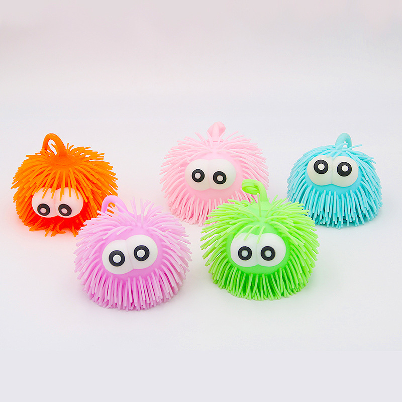 捏捏乐/减压玩具/捏捏/解压/瞪眼小龙人白底实物图