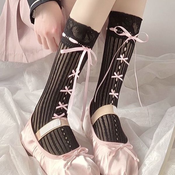 Lolita sweet tie bow mid-calf socks printed lace Japanese jk calf socks wholesale one-piece consignment Application Scenario