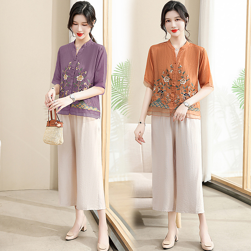 2024 New summer Dress for middle-aged and elderly women, cotton and linen embroidered two-piece set, New Chinese style summer mom's wear details Picture