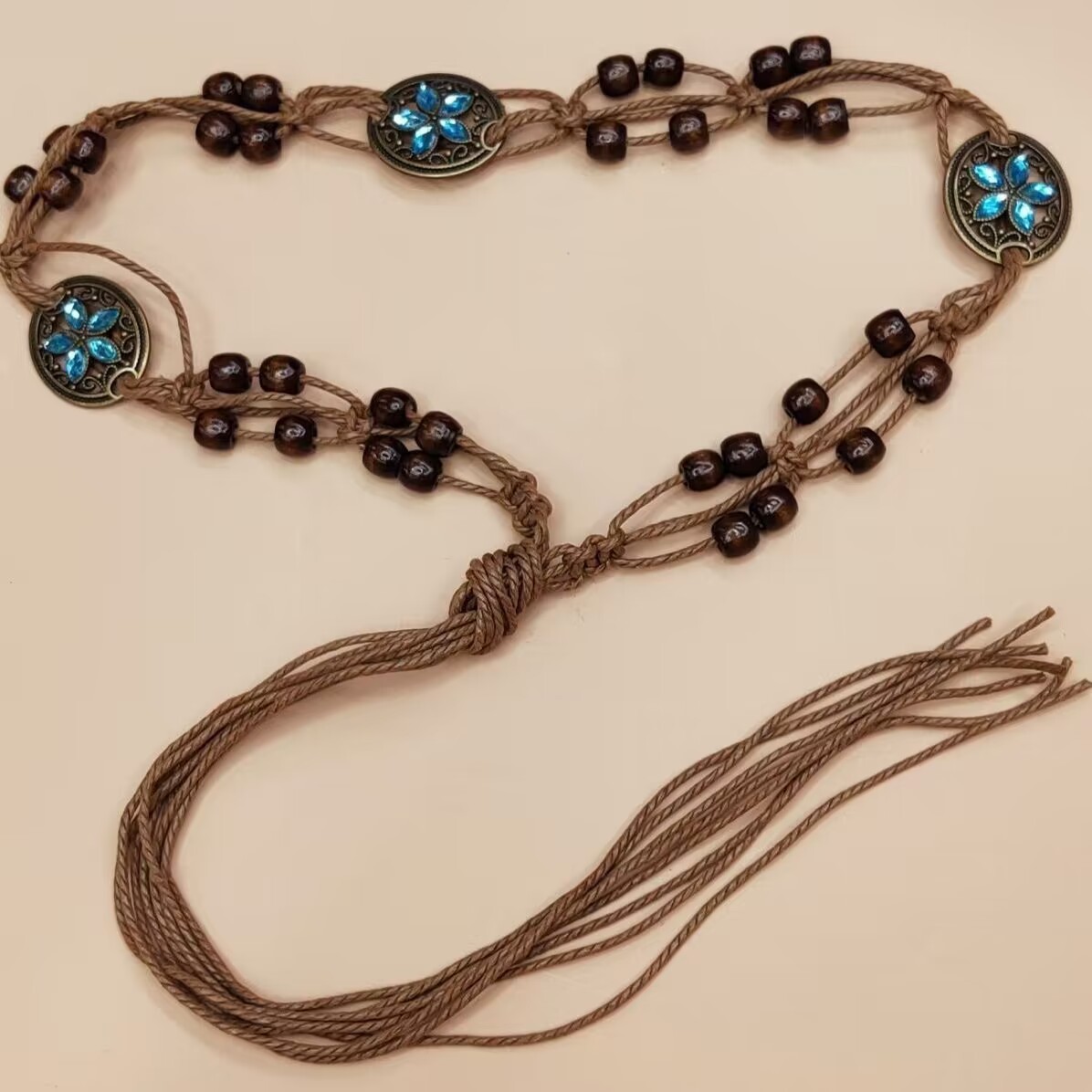 Versatile woven belt, Bohemian women's waist decoration belt, Korean style trendy decorative dress, casual waist chain Application Scenario