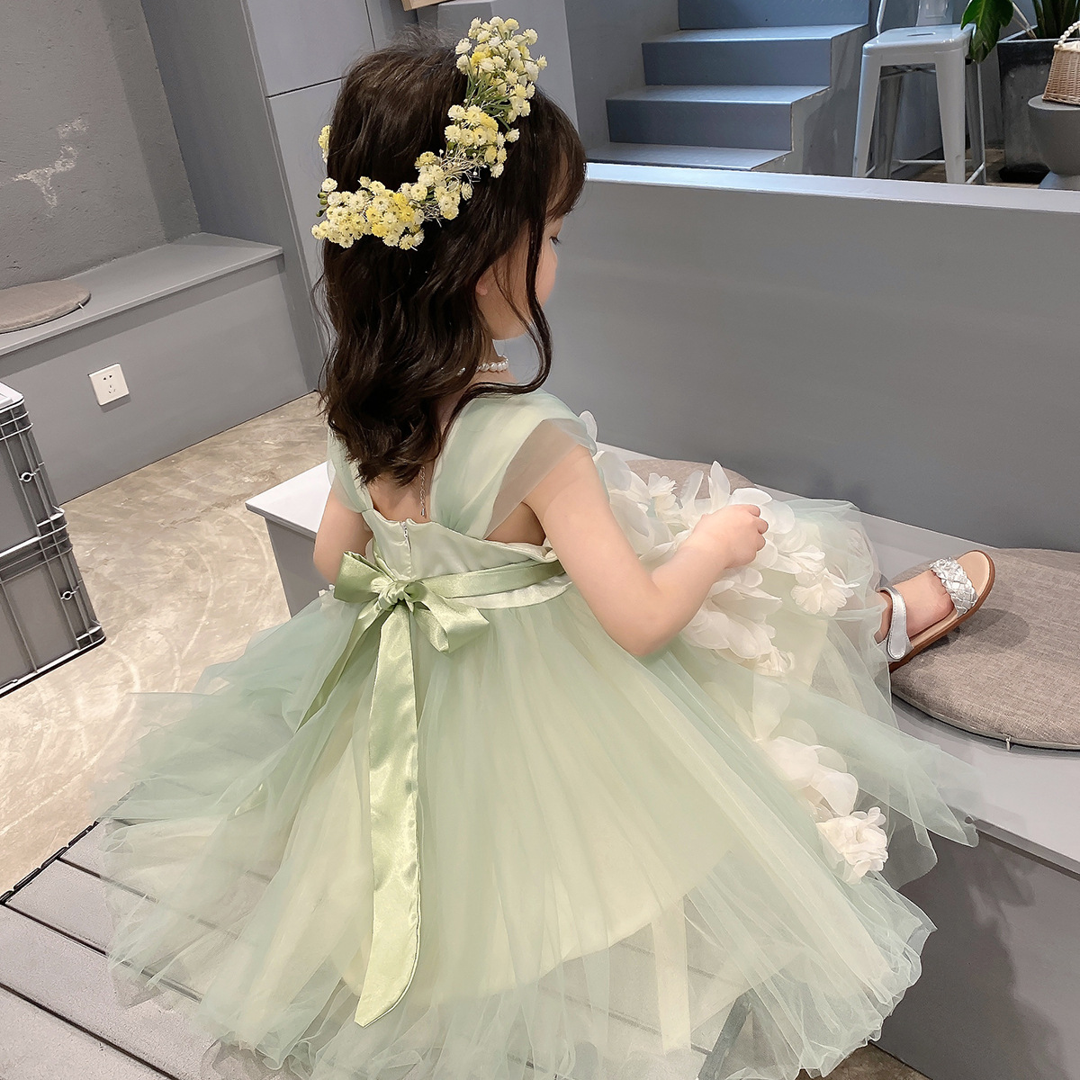 The 2022 new Children's Birthday party summer Girls' dress 6.1 Dance Dress Flower Princess Dress details Picture