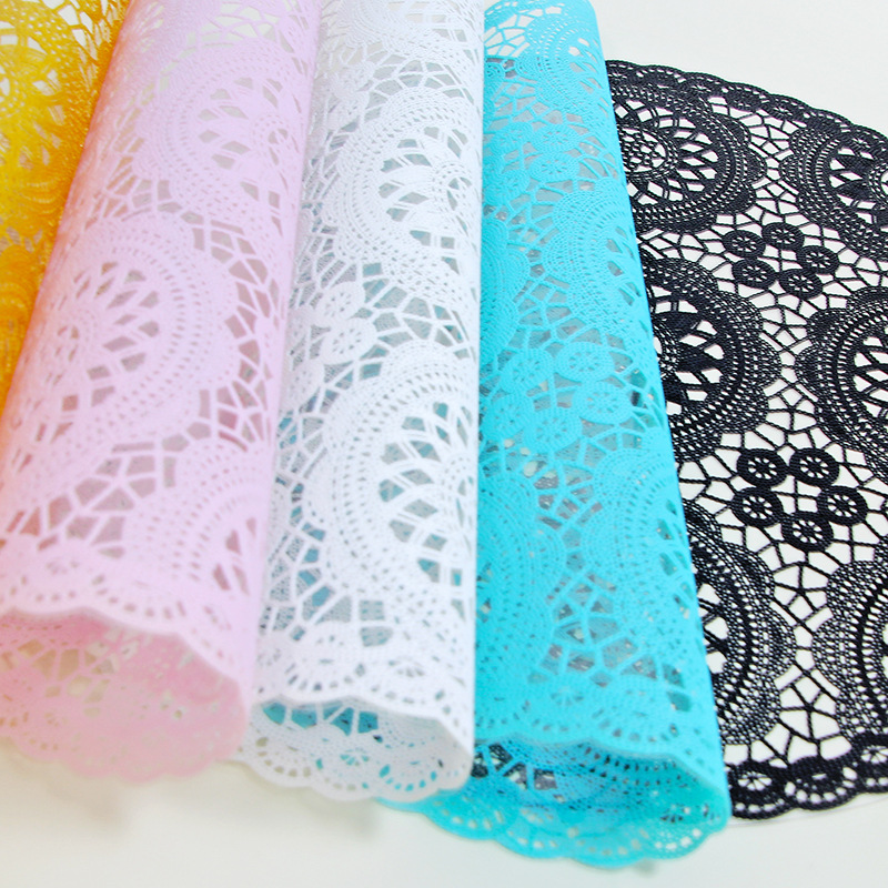 Womei European-style PVC-coated round placemats, eco-friendly heat insulation and anti-slip table MATS, retro lace trim design tablecloths, pvc material table tablecloths Specification image