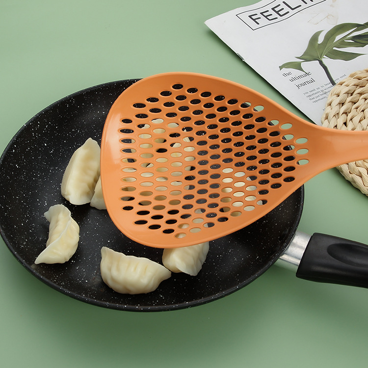 High-temperature resistant large strainer, household kitchen long handle filter screen spoon for scooping dumplings, strainer for scooping noodles, draining water, strainer fence Specification image