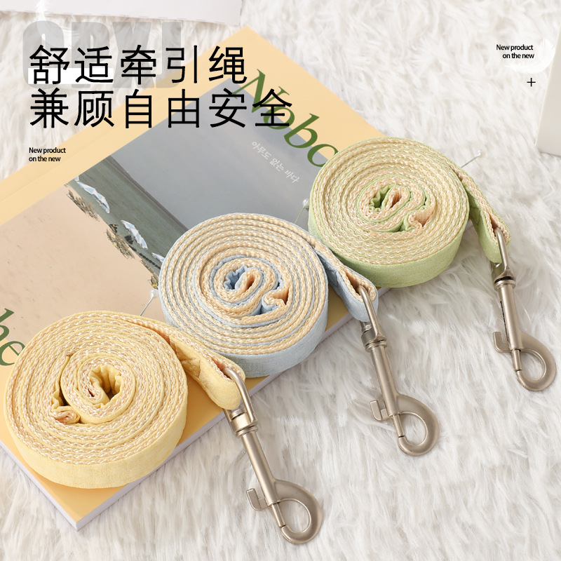 Cat leash vest type anti-break walking cat rope chest strap summer outing special walking cat rope Application Scenario