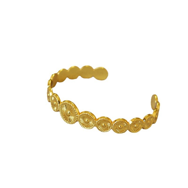 European and American fashion, retro and artistic, gradient size sunflower, brass gold plating, light luxury and simple, adjustable opening bracelet for women Item Picture