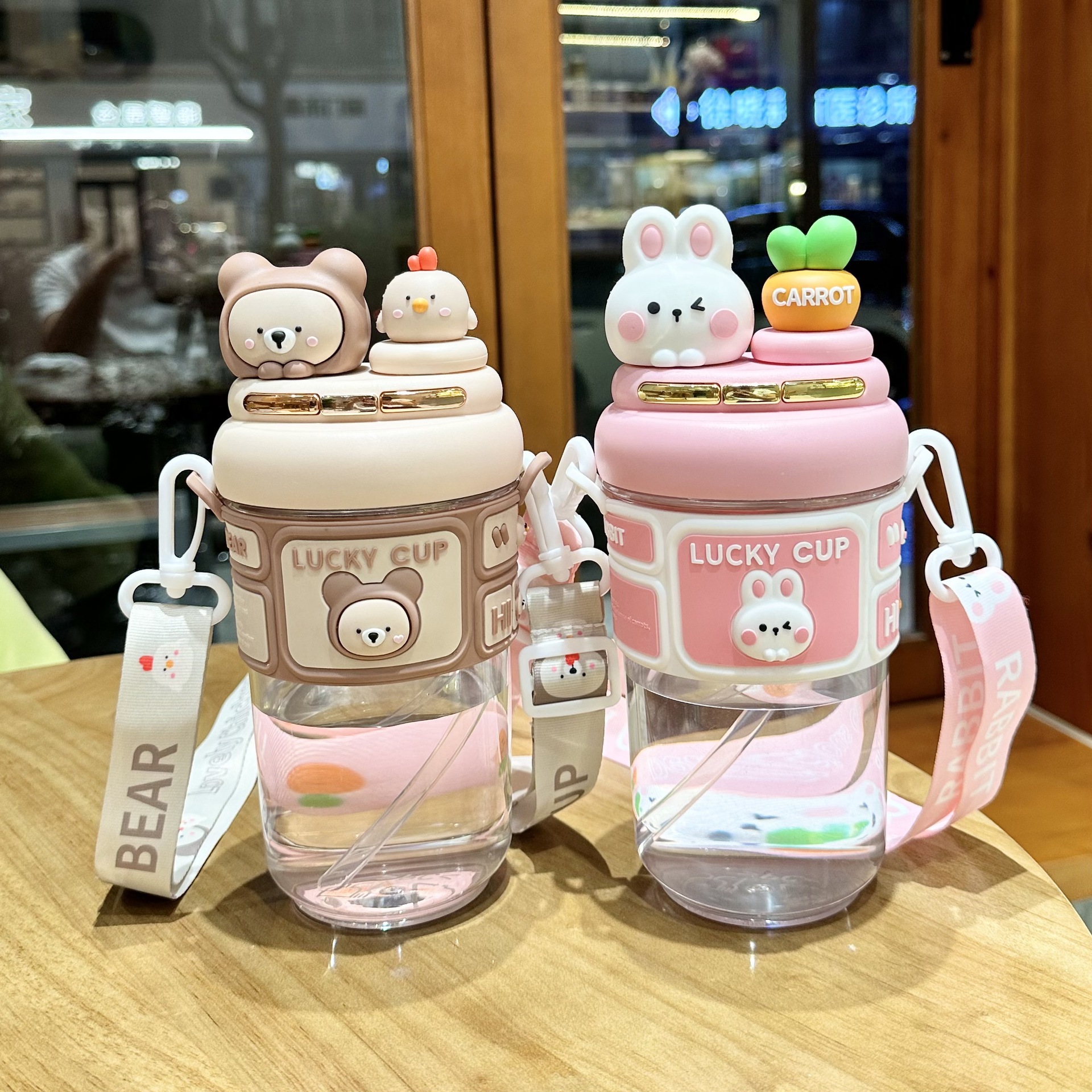 新款水杯女生高颜值可爱太空杯双饮儿童吸管便携塑料夏天学生杯子