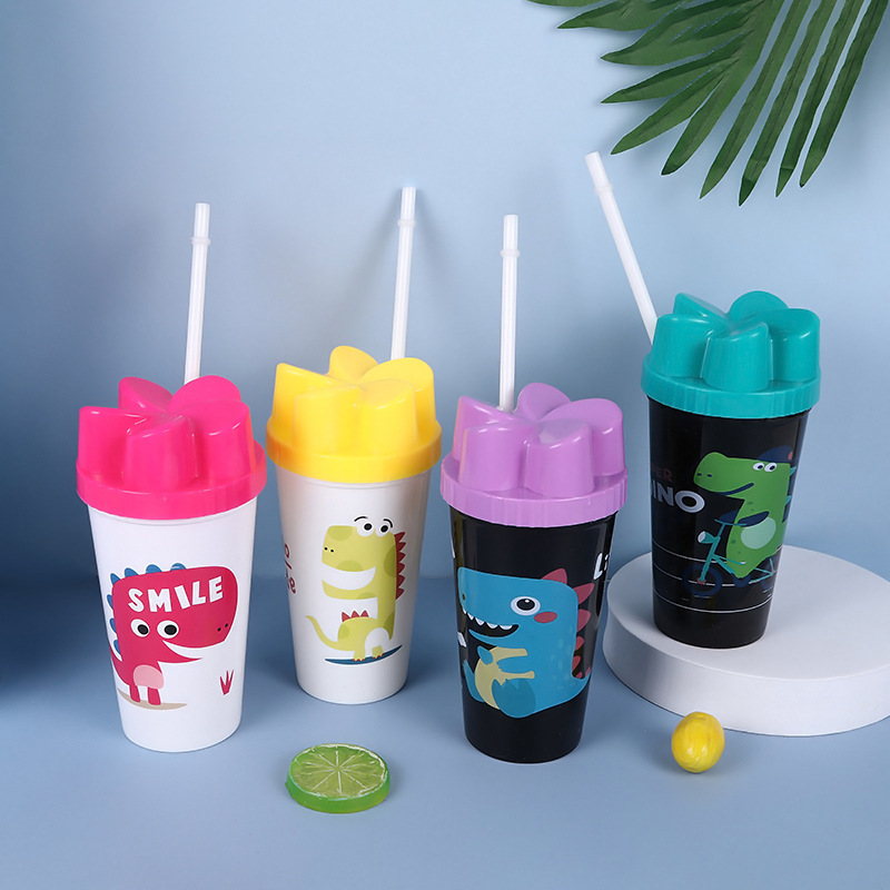 Fashion Pp Solid Color Straw Cup Cute Dinosaur Pattern Creative Little Crown Tropical Fruit Wind Straw Cup Application Scenario
