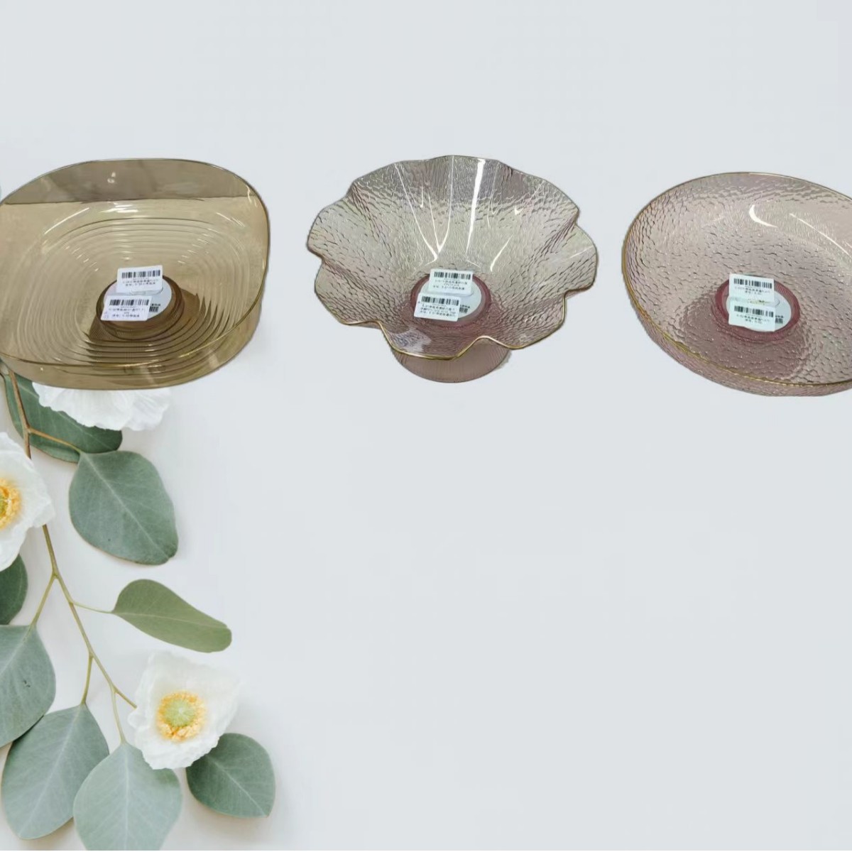 Wholesale simple fruit plates, PET, high appearance level, ins style, home coffee tables, snack plates, flower-shaped fruit baskets, KTV fruit plates Specification drawing