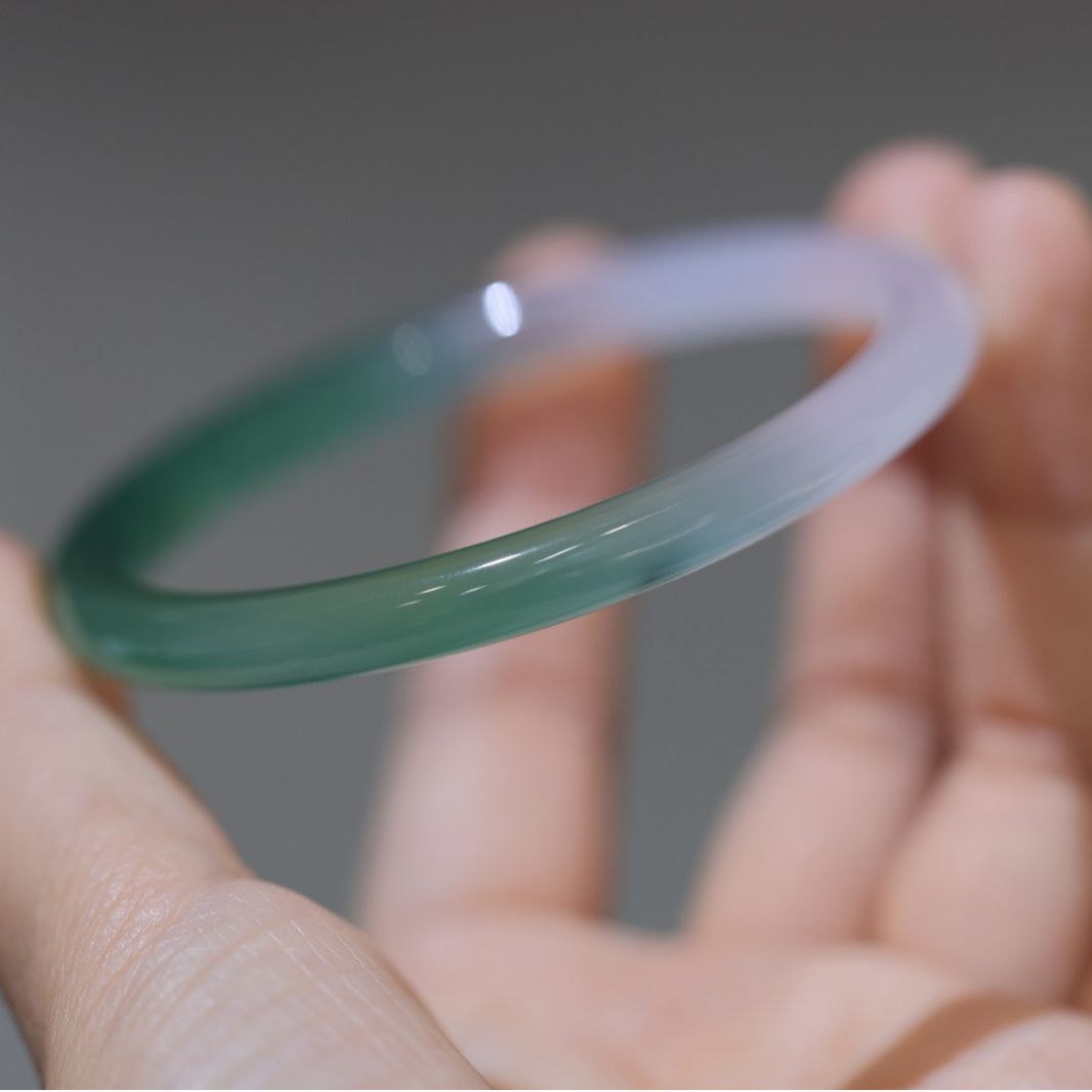 New Chinese Half-Mountain Half-Water Agate Bracelet Female Lychee Frozen Jade Green Step By Step Jingle Jade Bracelet details Picture