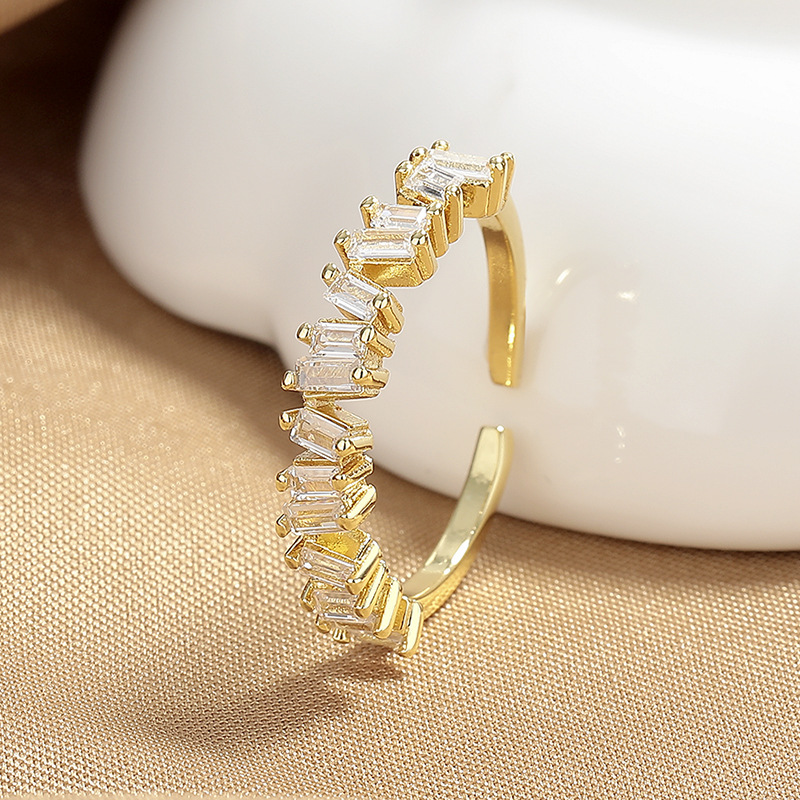 The New Kimoj Ring Features A Cold And Irregular Zircon Style. It Exudes A Light Luxury, Niche, Exquisite And High-End Feel. The Ring Is Fashionable And Individual Specification drawing