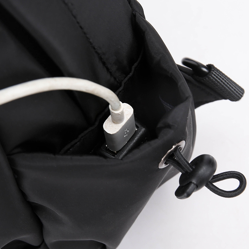 2023 New Men's Chest Bag New Simple Large Capacity Sports Small Body Bag Fashion Casual Oxford Cloth Crossbody Bag details Picture
