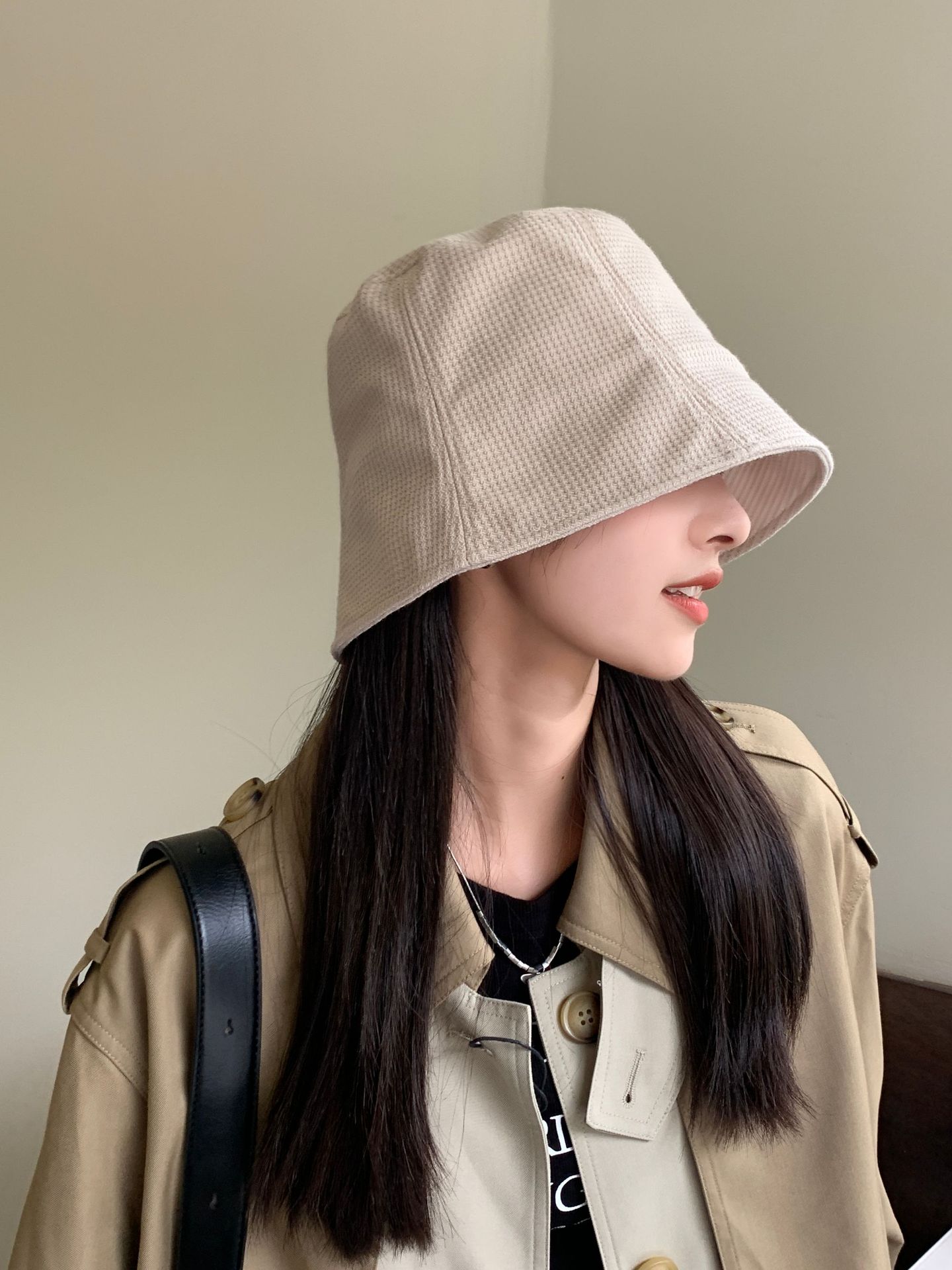 Retro Fashion Casual Sun Basin Hat Solid Color Face Display Small Bucket Hat Female Head Cover Face Sunscreen Fisherman Hat
