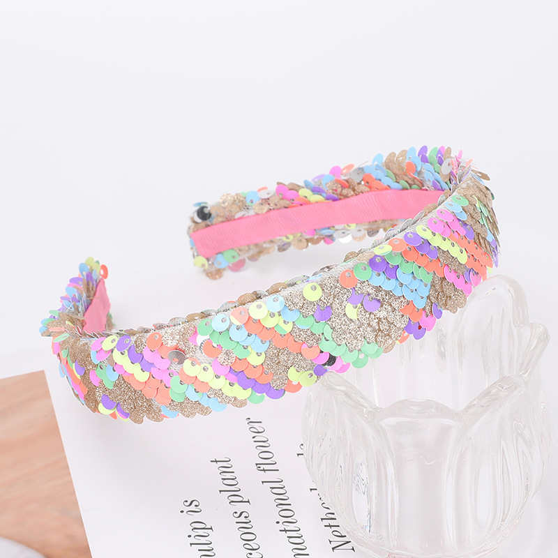 Qiwei Accessories' exclusive new rainbow-colored double-sided sequined sponge hair band for spring and summer export headband with geometric elements details Picture