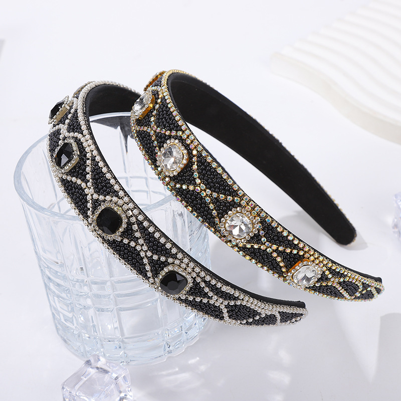 Small Fresh Full Diamond Wide Edge Fashion Headband Light Luxury Going Out Hair Accessories Female Korean Cross-Border Sponge Band Diamond Headband All Match Application Scenario