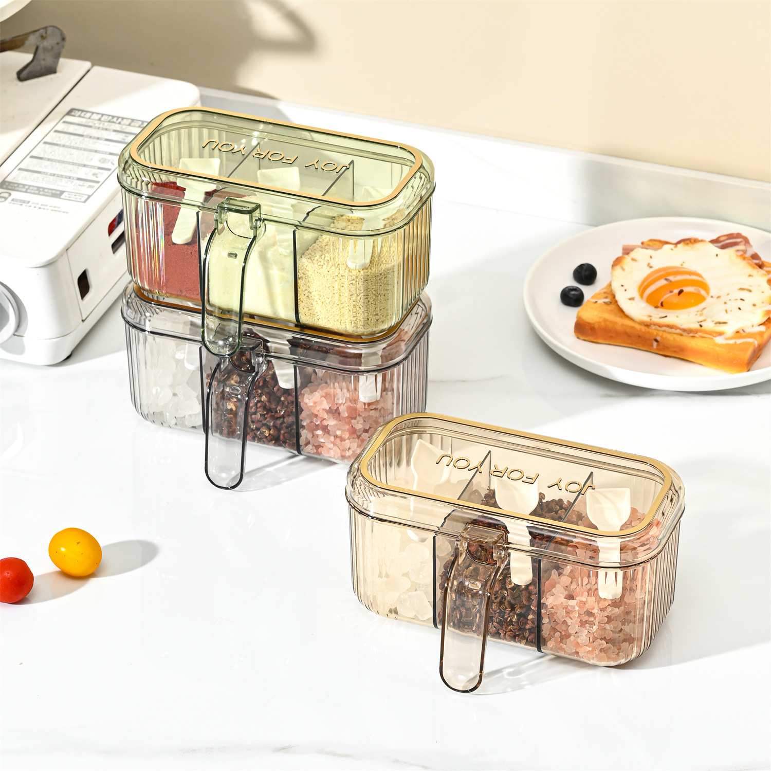 The household fresh and clean, compartments of salt, monosodium glutamate, chicken essence, seasonings and condiments box is a three-style kitchen flavor box with a lid to prevent flavor mixing details Picture
