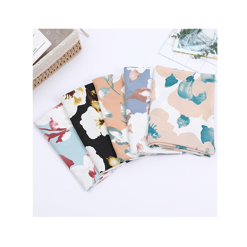 Four-sided spring-printed fabric, blurry printed dress fabric, plain polyester fabric in stock, non-transparent chiffon fabric Item Picture