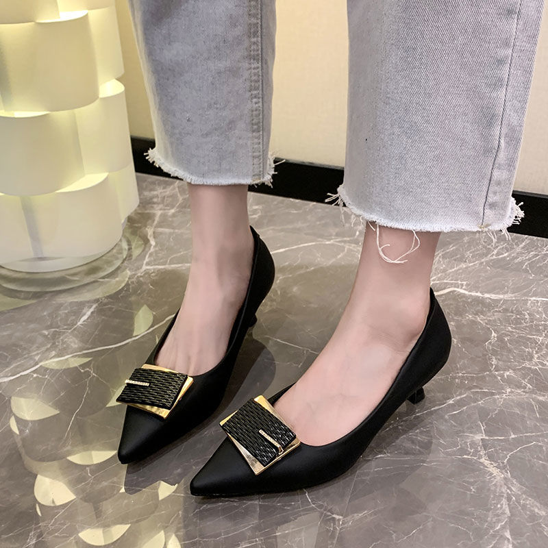 女式时装单鞋实物图