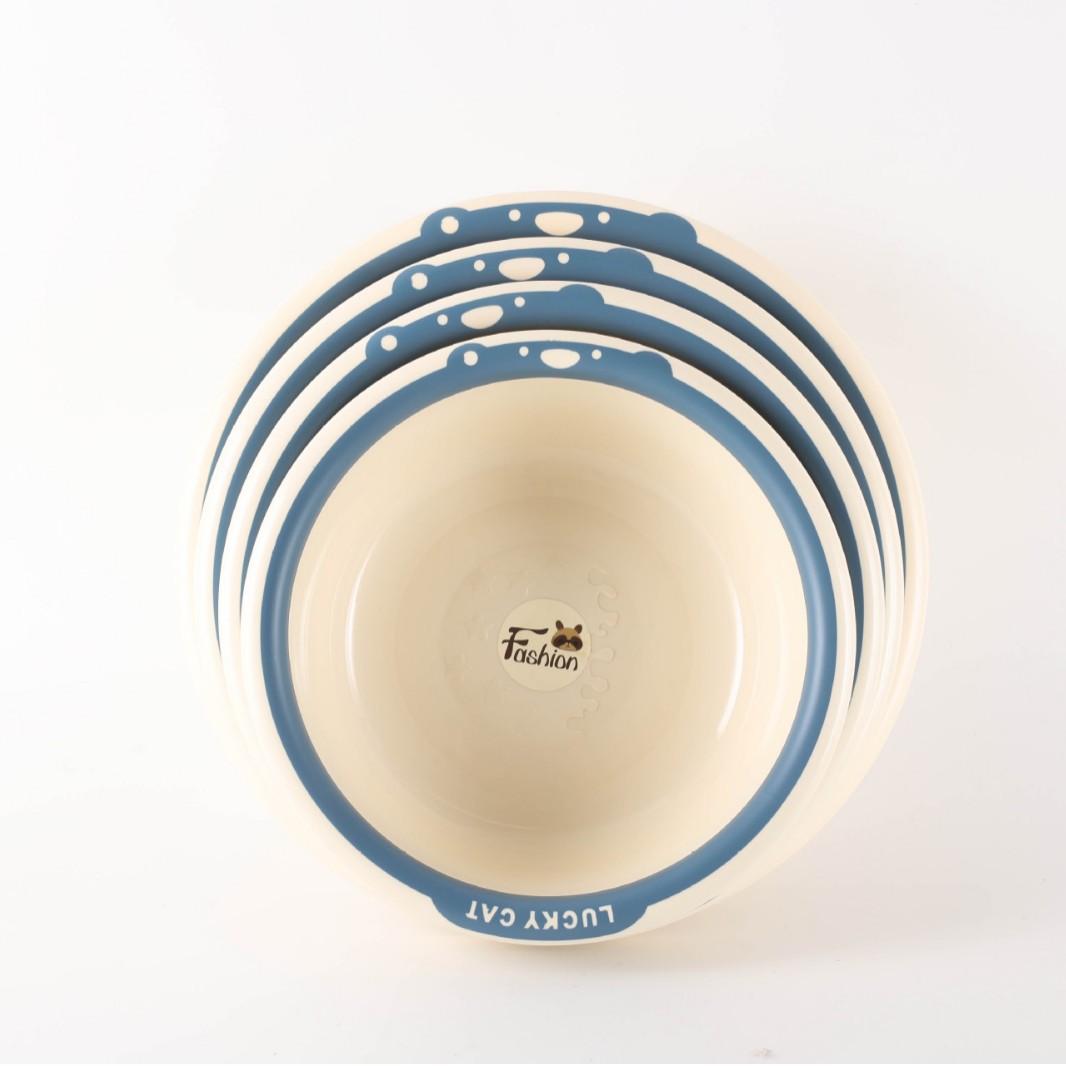 Lucky washbasin, thickened two-color household laundry basin, student dormitory foot basin Application Scenario