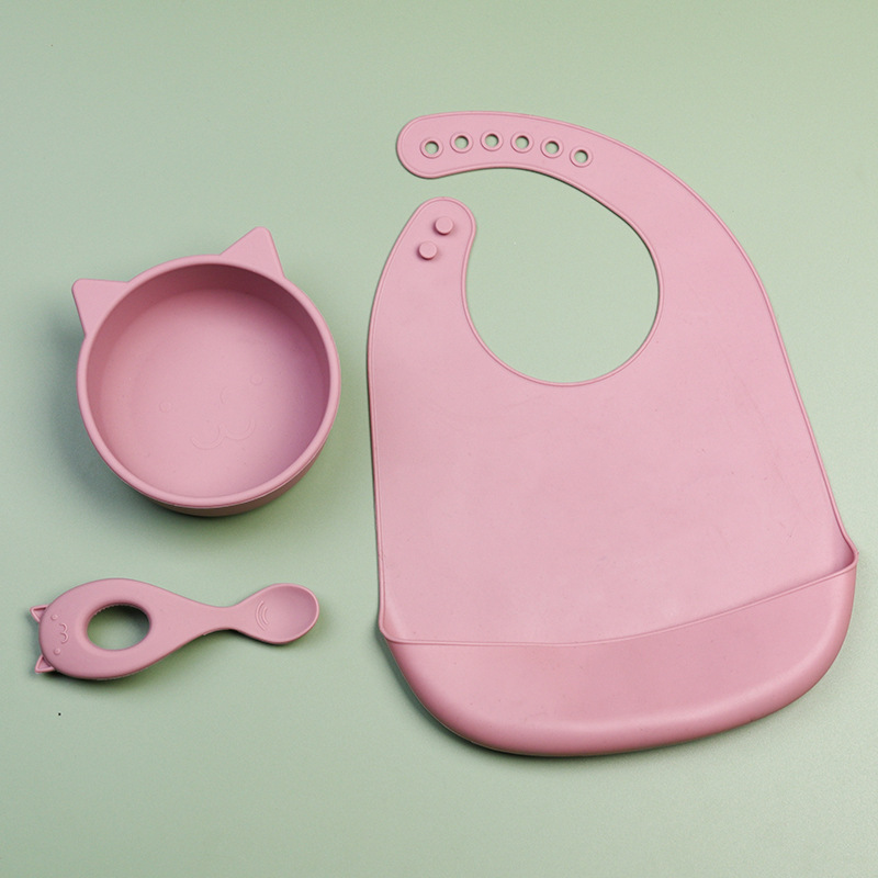 食品级硅胶餐具套装儿童喂养卡通辅食吸盘碗勺子围兜宝宝吃饭训练