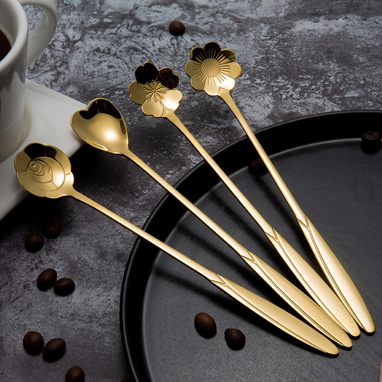 Stainless Steel Spoon Household Gold Cherry Blossom Spoon Dessert Spoon Creative Coffee Stirring Spoon Wedding Companion Gift Spoon Application Scenario