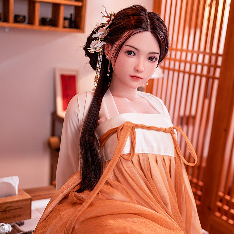 The silicone doll can be fully inserted with an inflatable doll. It is a male ai simulation robot figurine with a skeleton full figure