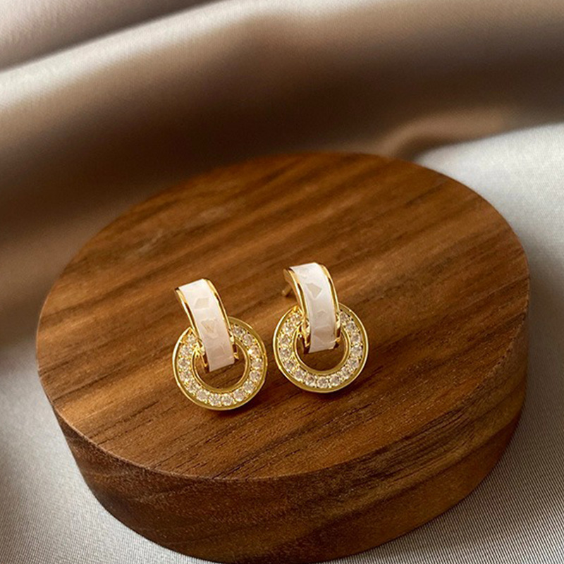 饰品/耳饰/耳钉/珍珠耳环/滴油产品图