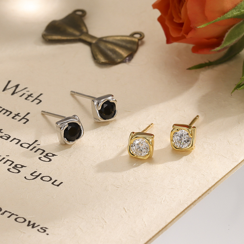 S925 Sterling Silver Geometric Square Zircon Earrings Female Minority Light Luxury Premium Sense Square Ear Piercing Without Removing Earrings details Picture