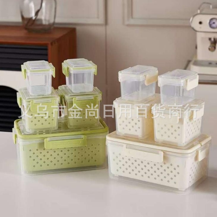 Refrigerator storage box, large-capacity frozen draining fruit and vegetable sealed box, food-grade outdoor portable hand-held food preservation box