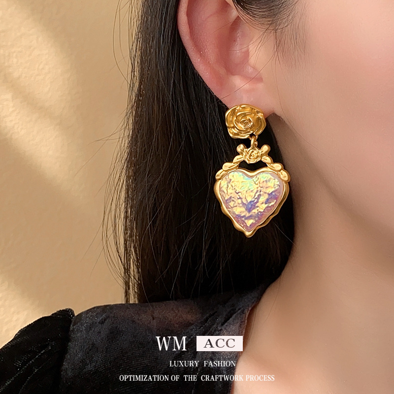 银针爱心花朵耳环法式复古时尚高级感耳钉小众气质中古耳饰批发女