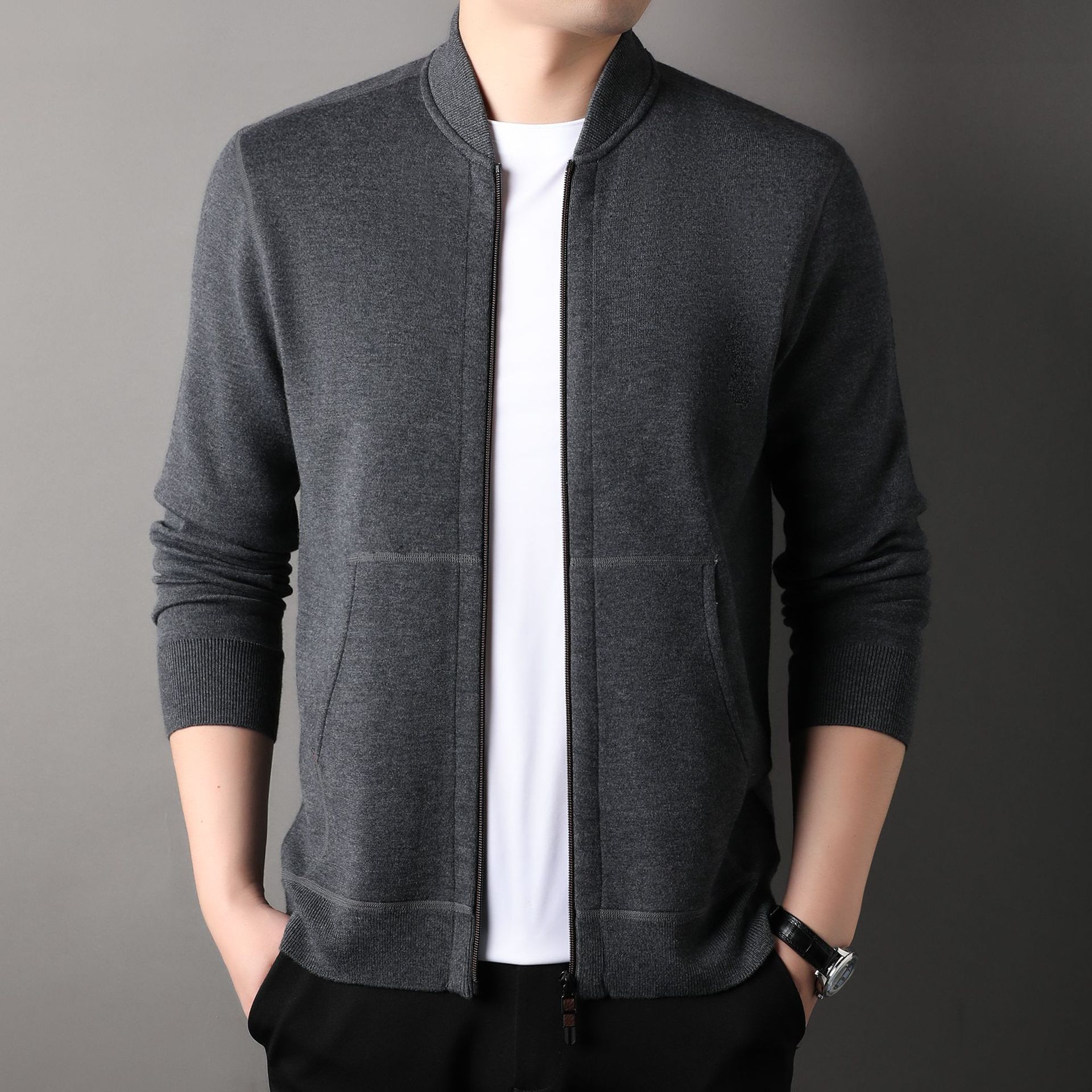 Baseball collar men's knitted cardigan, new autumn and winter fashion and casual for middle-aged and young people, zipper sweater, solid color jacket Application Scenario