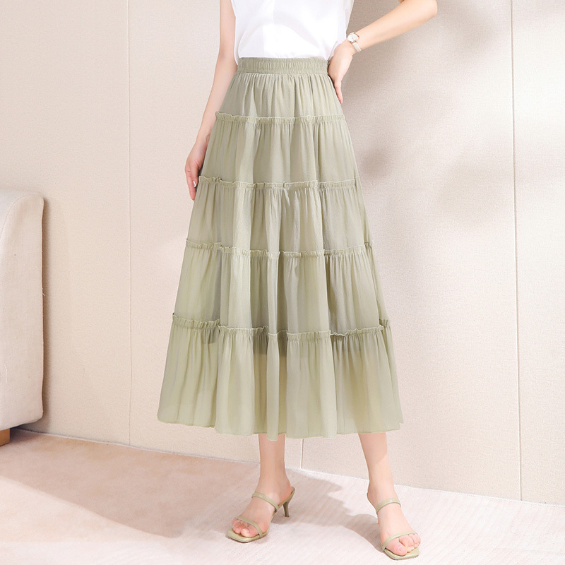 Fairy Forest style sweet pleated skirt 2024 new summer Design sense Light and thin skirt, fashionable high-waisted half skirt details Picture