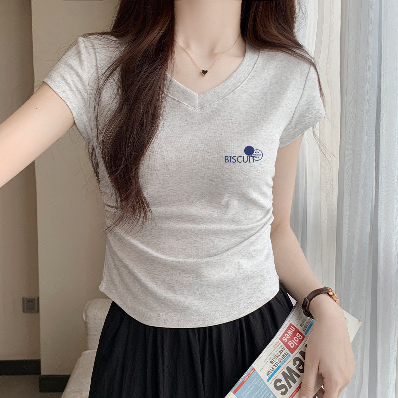 Cotton V-neck short-sleeved full-shoulder T-shirt for women's summer 2026 new style, slim design, short and cinched waist top for petite people