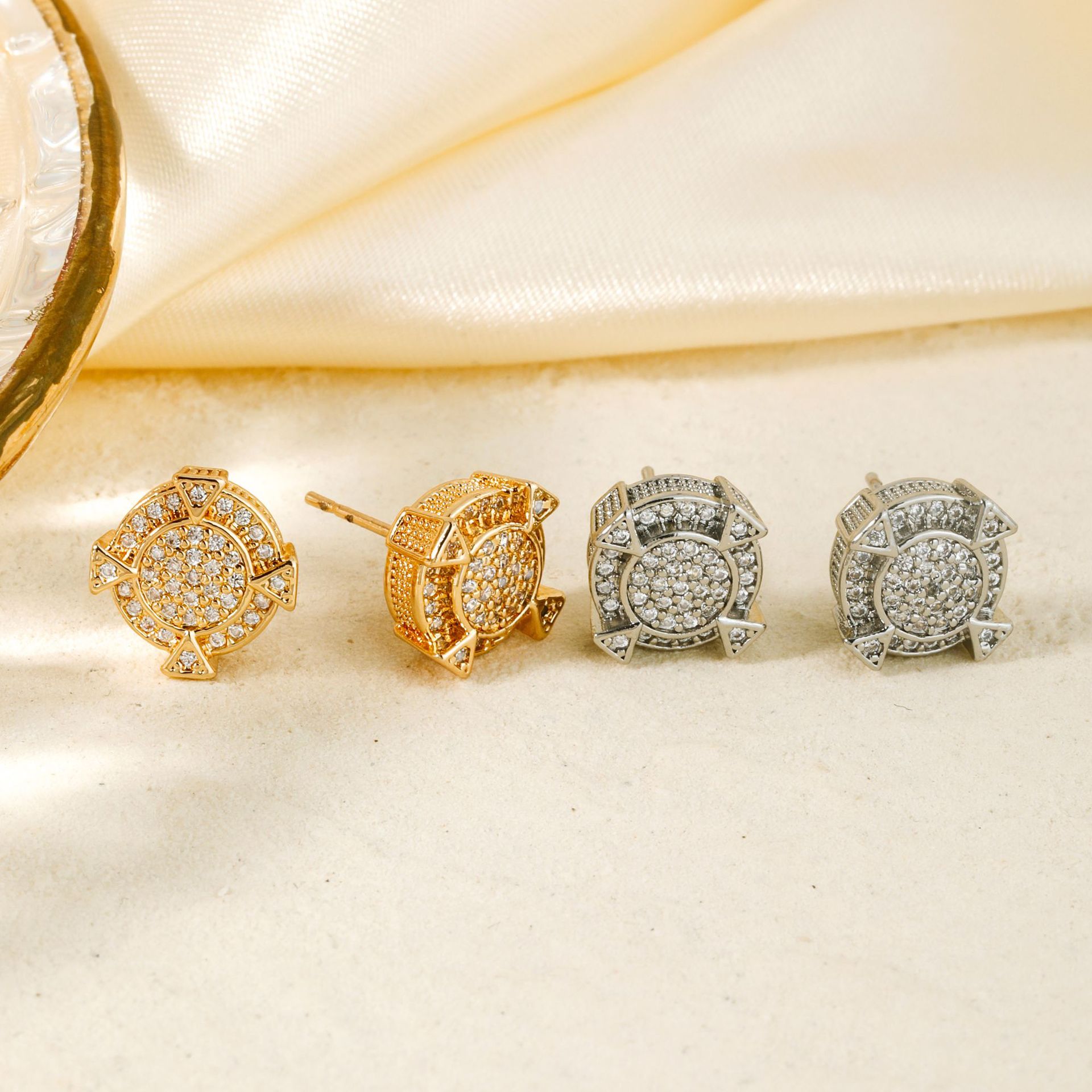 Kasi's new round design copper-inlaid zircon stud earrings, a cold style, are a niche, high-end and fashionable accessory. Wholesale in Yiwu