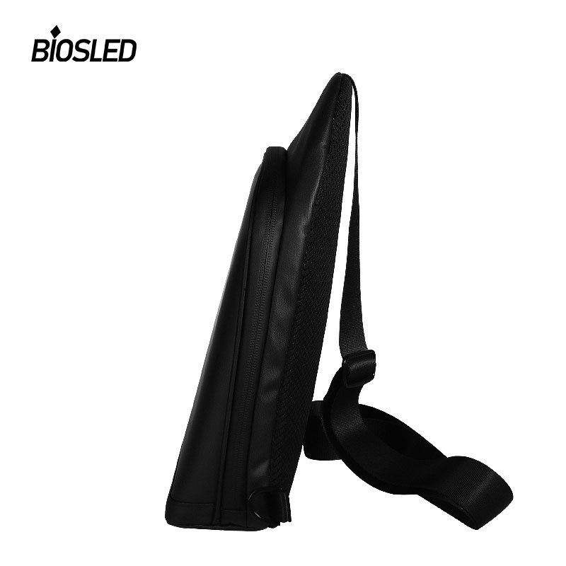 LOY Cross-border motorcycle LED screen backpack, motorcycle backpack, waterproof multi-functional Bluetooth shoulder bag for both men and women Application Scenario