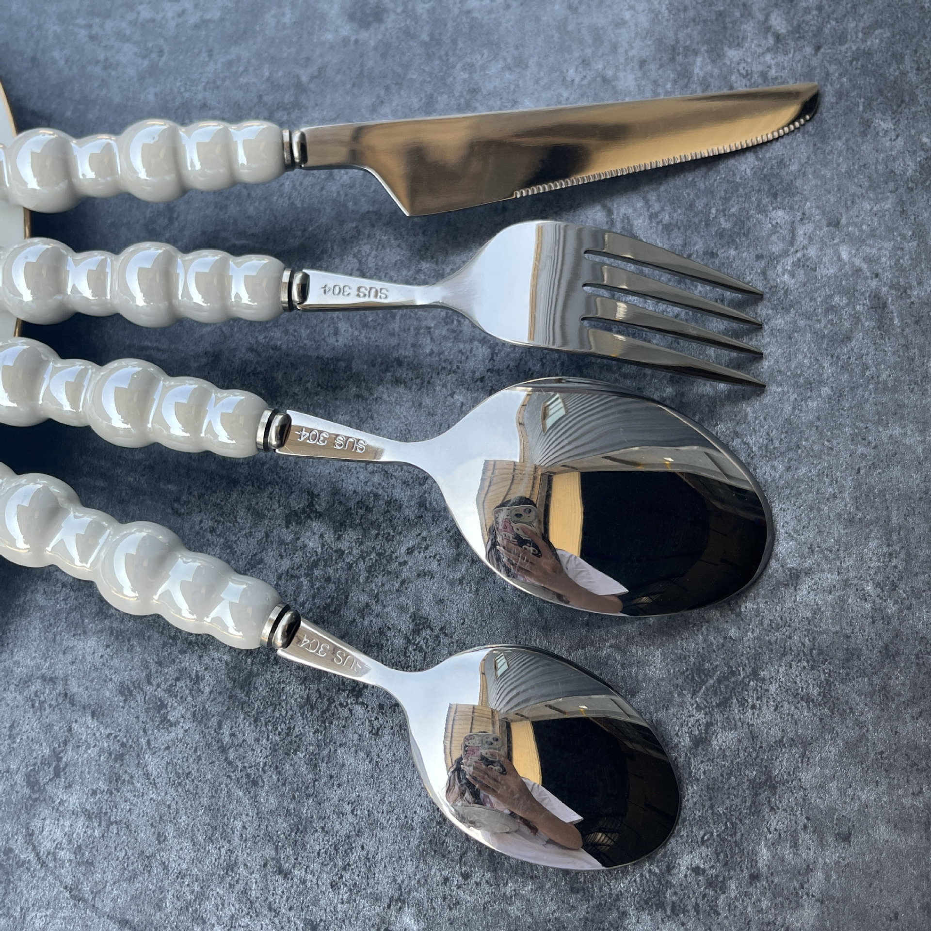 Ceramic Pearl Handle Knife, Fork And Spoon Set Home Steak Western Food 304 Stainless Steel Knife And Fork Tableware Application Scenario